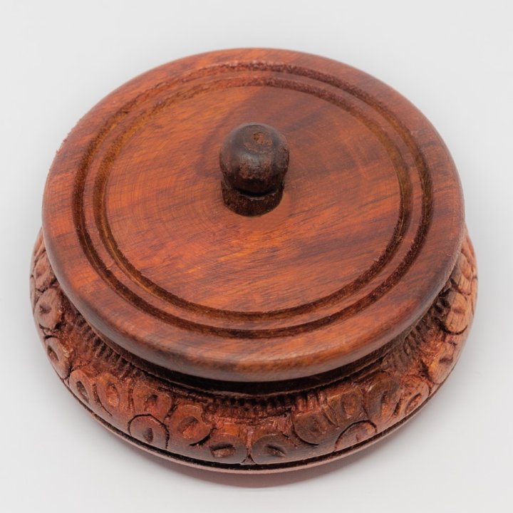 Cutie Rotunda Caseta Cu Capac, Sculptata 4cm