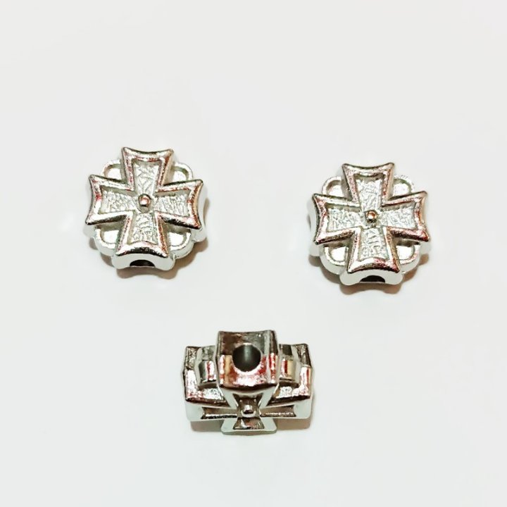Treceri metal cruce 10mm